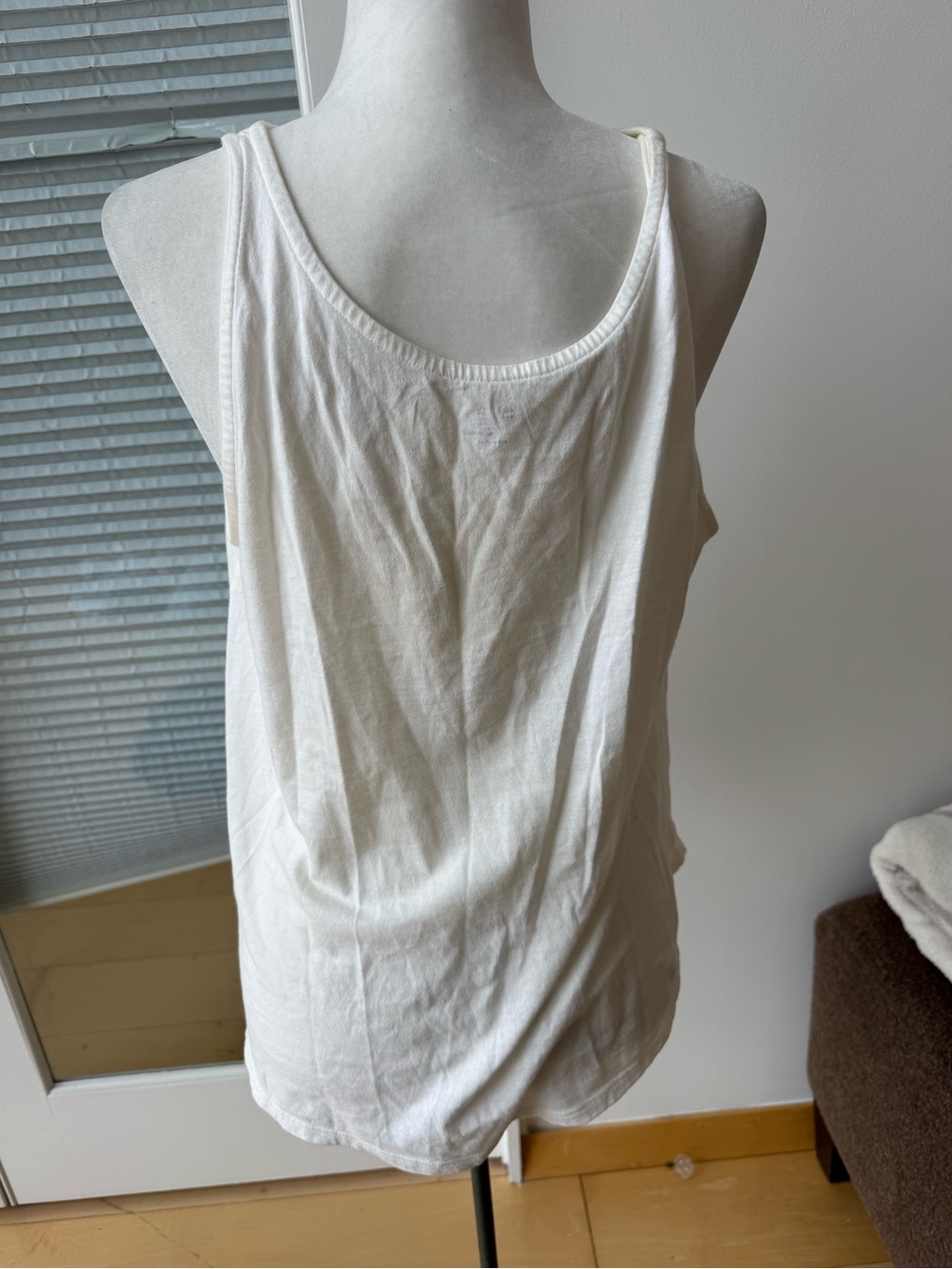 Gap - Picture 3 of 4